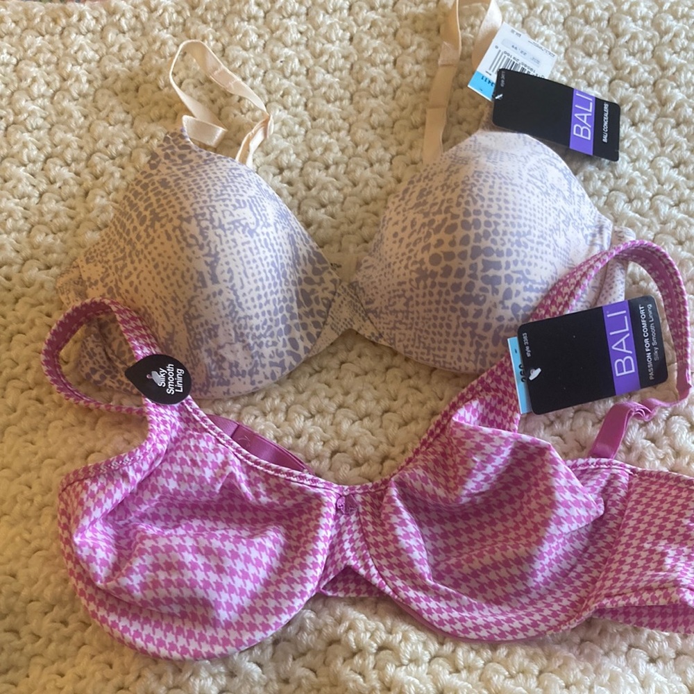 2 bali bras 36C